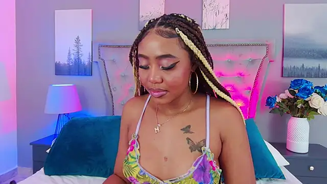 AngelaRoberts online show from November 6, 4:18 am