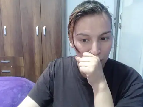 cloequeen15 online show from November 14, 6:30 pm