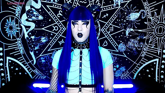 Snapshot of naomi_satan chatting on September 11, 12:55 am naomi satan online show from September 11, 12:55 am