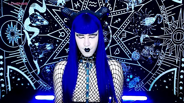 Snapshot of naomi_satan chatting on October 2, 11:43 pm naomi satan online show from October 2, 11:43 pm