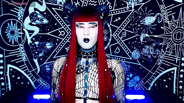Snapshot of naomi_satan chatting on September 28, 11:43 pm naomi satan online show from September 28, 11:43 pm