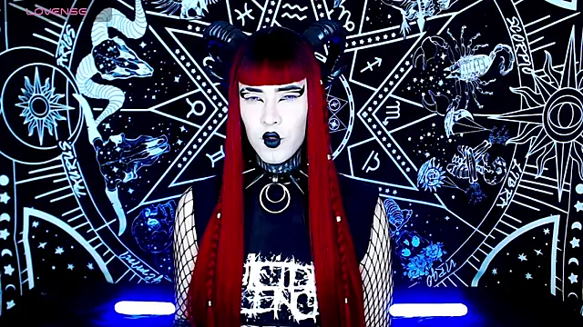 Snapshot of naomi_satan chatting on September 23, 12:42 am naomi satan online show from September 23, 12:42 am