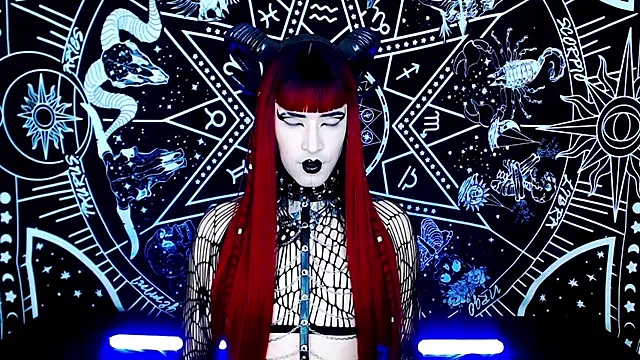 Snapshot of naomi_satan chatting on September 19, 12:42 am naomi satan online show from September 19, 12:42 am