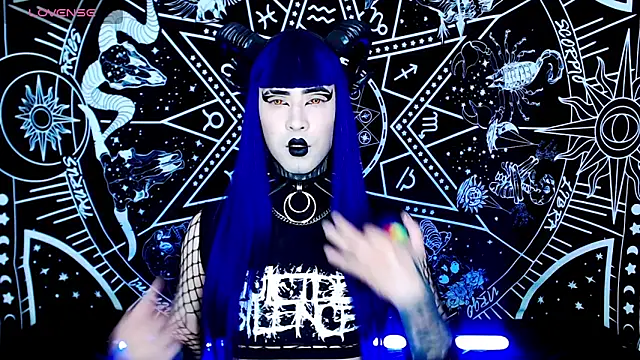 Snapshot of naomi_satan chatting on October 13, 12:24 am naomi satan online show from October 13, 12:24 am