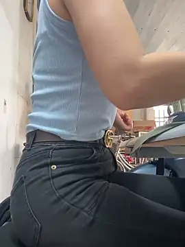 irina hana online show from April 15, 1:17 am