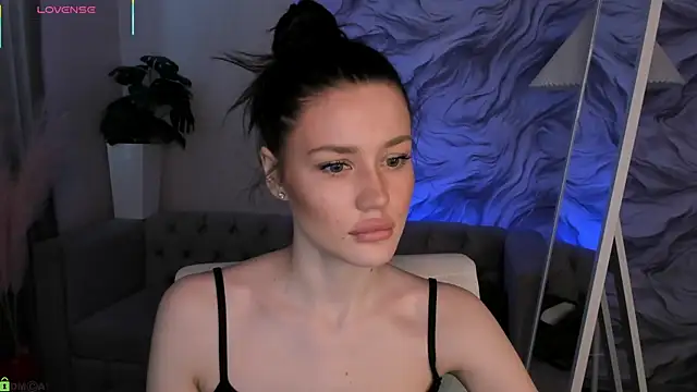 Aria Mila online show from March 23, 4:18 am