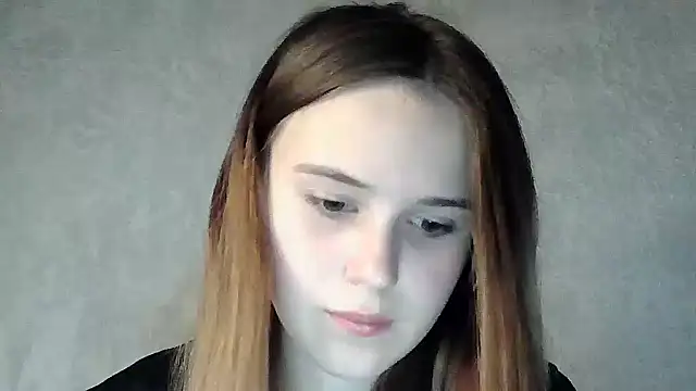 Snapshot of SweetLoraa chatting on September 19, 7:35 pm SweetLoraa online show from September 19, 7:35 pm