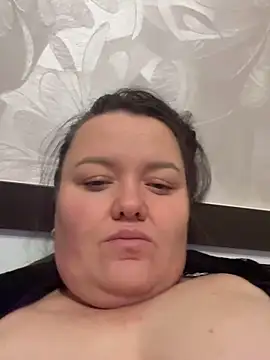 Snapshot of SunnyLeila2101 chatting on October 14, 8:11 pm SunnyLeila2101 online show from October 14, 8:11 pm
