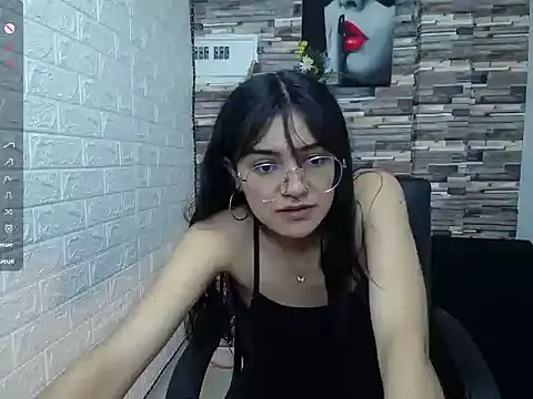 chrissyhotx online show from November 22, 3:37 pm