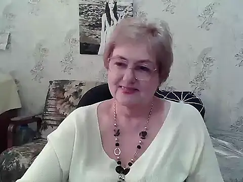 Renata62011 online show from April 5, 2:38 pm