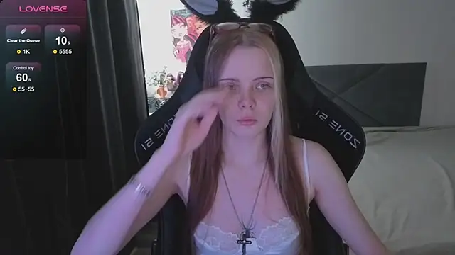 Luna Navy online show from October 29, 9:02 am