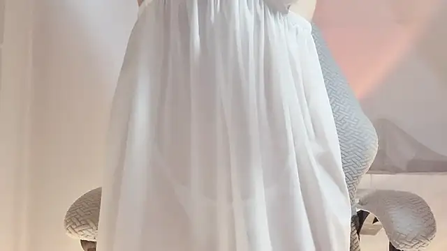 Vessi-babe online show from November 10, 2:45 pm