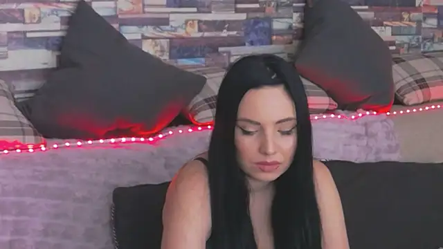 GrayLunna online show from October 21, 12:09 pm