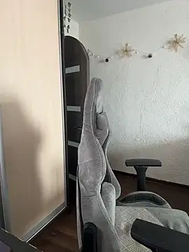 MikssMolly online show from March 18, 4:39 am