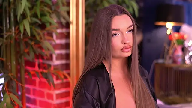 MillaSerene online show from December 14, 7:14 am