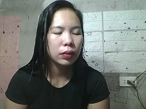 Snapshot of pinaysinglemommm chatting on October 5, 9:09 pm pinaysinglemommm online show from October 5, 9:09 pm