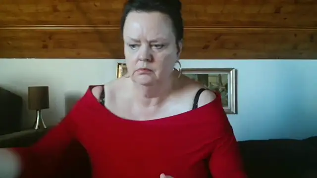 TiffanyMature online show from September 25, 8:13 am