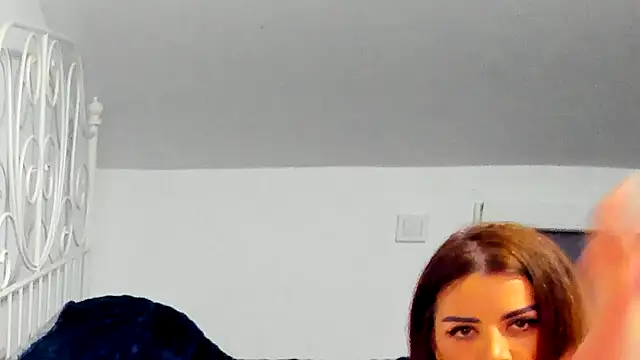 alesquirt33 online show from February 9, 7:43 am