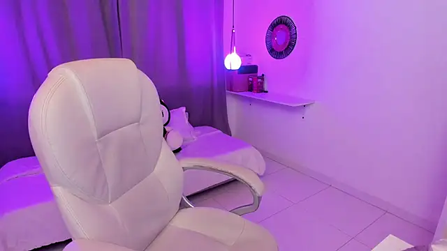 kurito  online show from November 4, 3:22 am