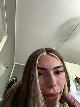 Amira Vice online show from April 28, 10:41 am