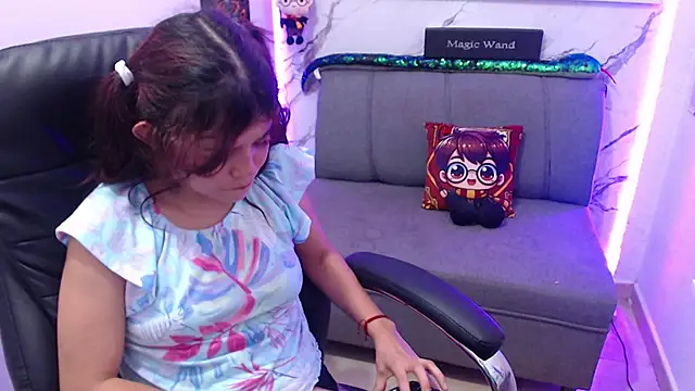 minnie cake online show from October 20, 12:46 am