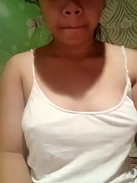 Snapshot of hotmomma8 chatting on September 13, 2:58 pm hotmomma8 online show from September 13, 2:58 pm