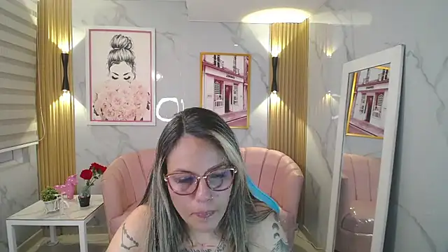 Jade Jones a online show from November 5, 3:34 am