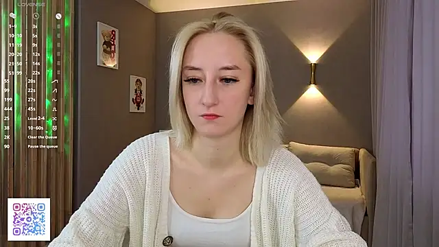 JodeeThu online show from November 19, 6:46 am