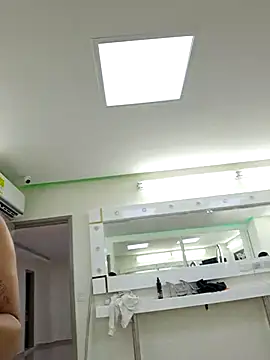 CatalinaFlores online show from October 23, 4:35 pm