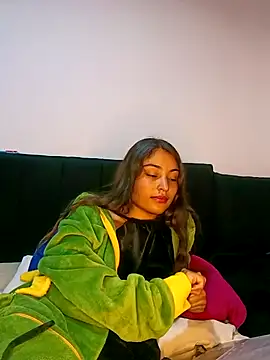 hotwife26 online show from December 3, 2:19 pm