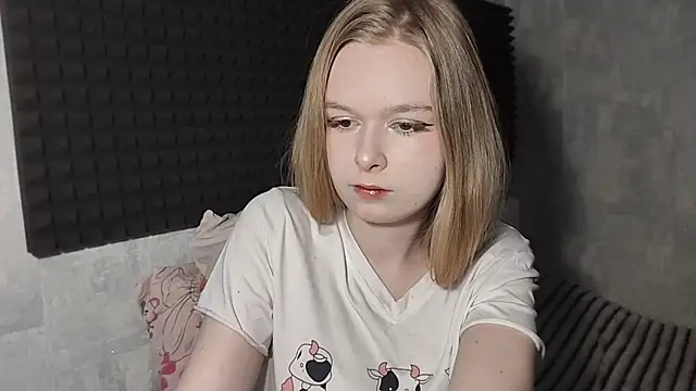 LiaVibes online show from April 21, 8:10 am