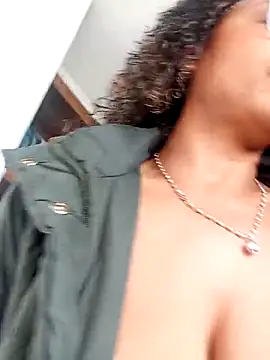 BiiancaEstradaa online show from September 12, 4:47 pm