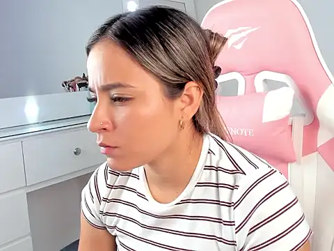 Saloome miller online show from October 17, 4:05 am