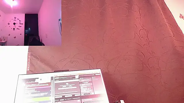 Skarleth Diaz online show from October 19, 4:25 am