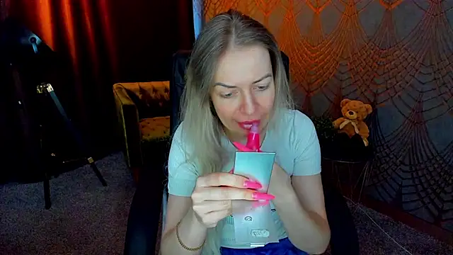 Anna Snows online show from June 1, 5:42 am