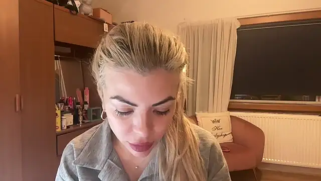 princess17 online show from September 22, 7:01 pm