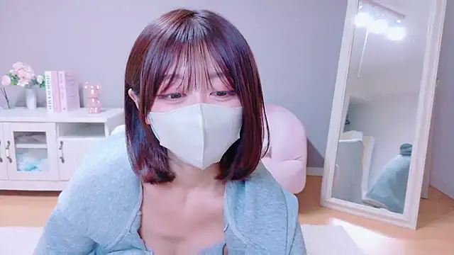 Snapshot of Yuna-ch chatting on September 13, 3:31 pm Yuna-ch online show from September 13, 3:31 pm