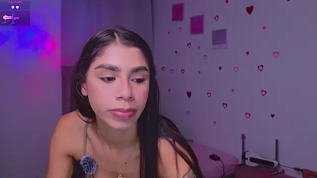 BrunetteAdams001 online show from February 28, 4:56 am