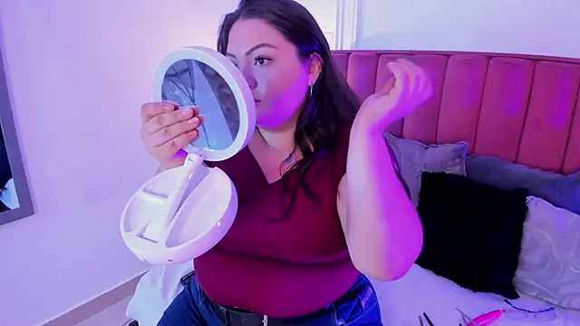 Tessa Sinclaire online show from September 18, 9:46 pm