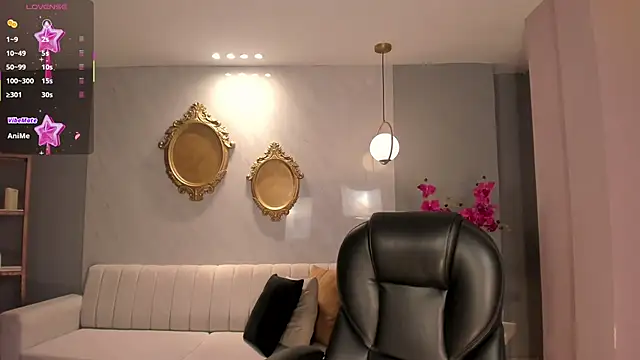 Snapshot of NataliaGaret chatting on October 15, 4:15 am NataliaGaret online show from October 15, 4:15 am