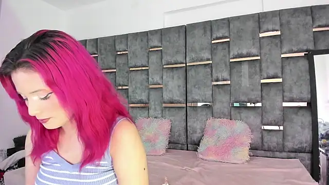 Snapshot of Mitsury_foxx chatting on September 21, 7:51 am Mitsury foxx online show from September 21, 7:51 am