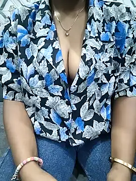 siya00 online show from September 11, 6:41 pm