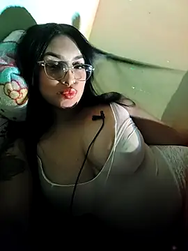 Linda Saenz  online show from November 21, 3:52 am