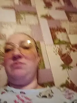 Kiss Eva online show from March 30, 5:01 pm