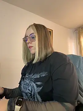 CurvyLust x online show from June 20, 2:42 pm