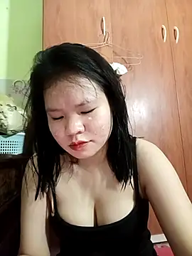 emyeuhss online show from October 15, 3:09 am