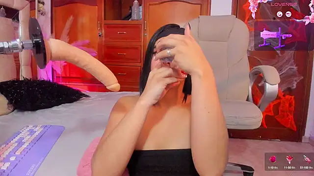 paulha miller online show from October 10, 12:32 pm