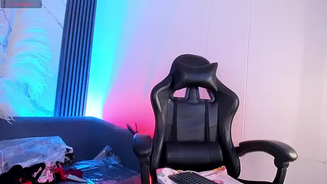 ShaunaDream online show from February 14, 5:09 am