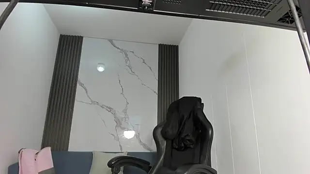 ShaunaDream online show from September 26, 2:53 am