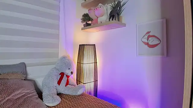 sara madrid online show from April 19, 12:38 pm